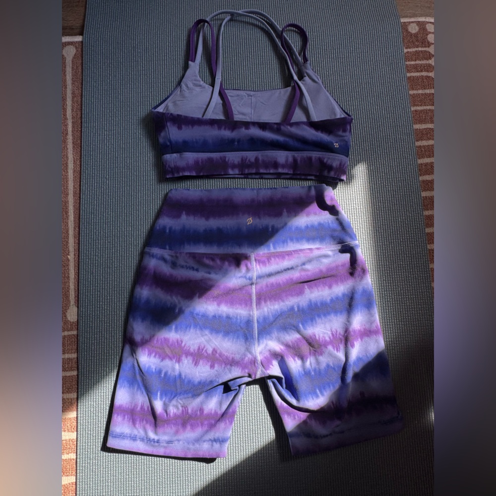 Peloton Sundays with Love Tie-Dye Set | Sports Bra + High Waist Bike Shorts | M - Picture 2 of 3